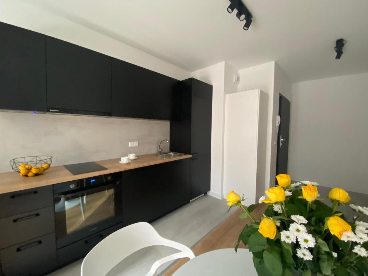 Apartamenty Fuzja - Komfortowe Mieszkania Blisko Centrum Lodzi Garaz Екстериор снимка