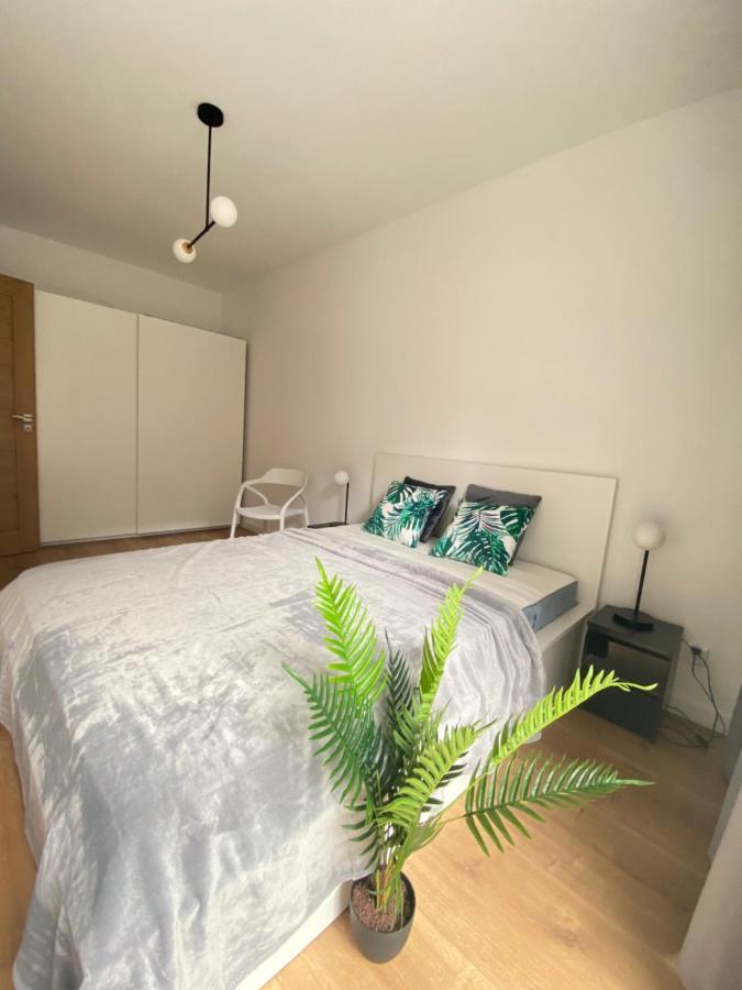 Apartamenty Fuzja - Komfortowe Mieszkania Blisko Centrum Lodzi Garaz Екстериор снимка