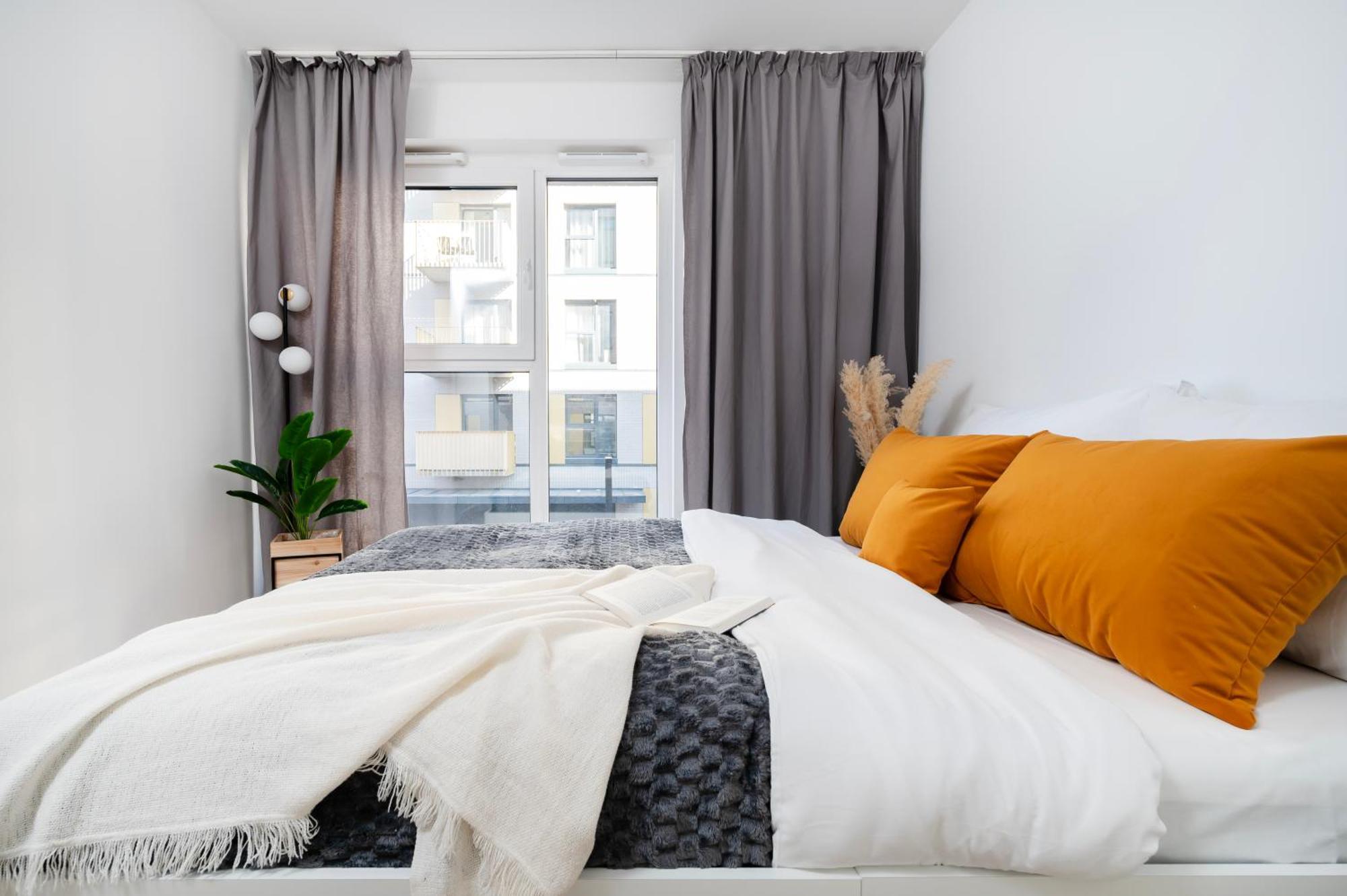 Apartamenty Fuzja - Komfortowe Mieszkania Blisko Centrum Lodzi Garaz Екстериор снимка