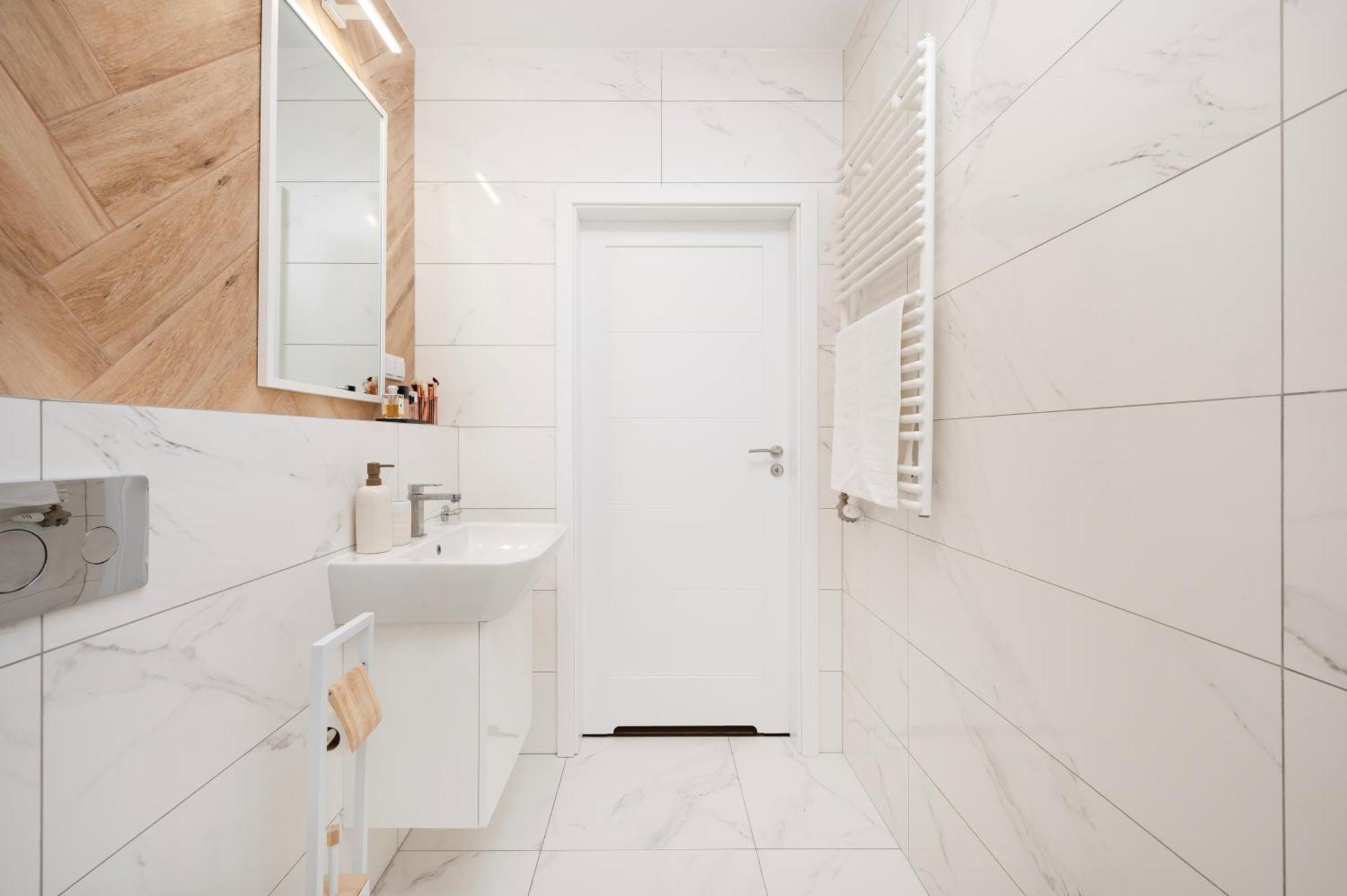 Apartamenty Fuzja - Komfortowe Mieszkania Blisko Centrum Lodzi Garaz Екстериор снимка