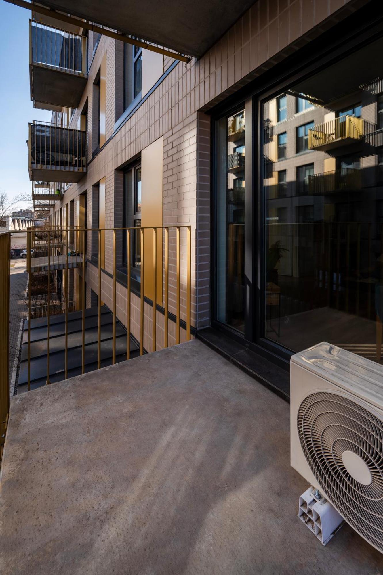 Apartamenty Fuzja - Komfortowe Mieszkania Blisko Centrum Lodzi Garaz Екстериор снимка